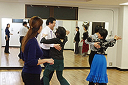 東京都三鷹市にある社交ダンス教室・ヨシダダンススクール 東京都三鷹市にある社交ダンス教室・ヨシダダンススクール